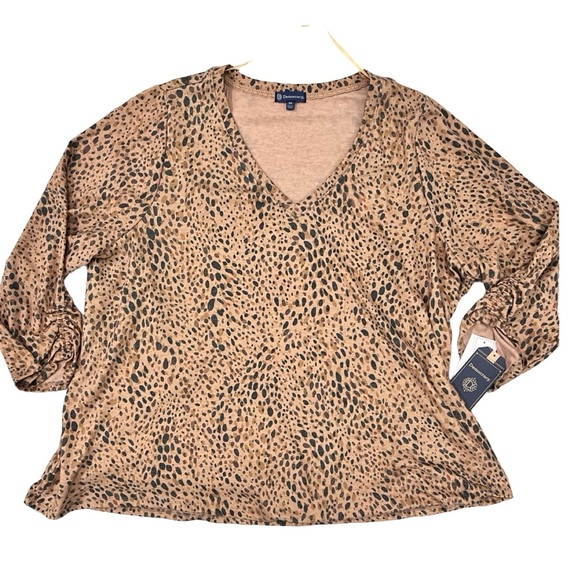 NWT $69 WHOOPS FILE Democracy Plus Size Knit Top - Picture 3 of 10